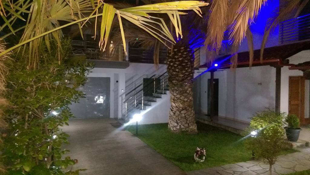 Aimilias Family Apartments Nea Vrasna Exterior photo