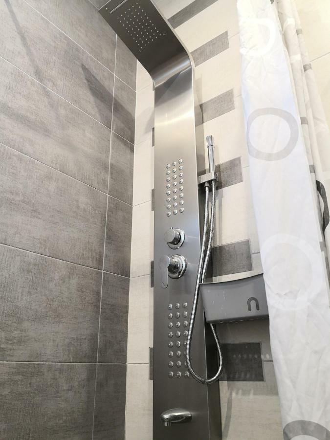 Aimilias Family Apartments Nea Vrasna Exterior photo